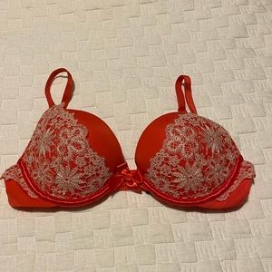 Red Victoria’s Secret bra with lace detail